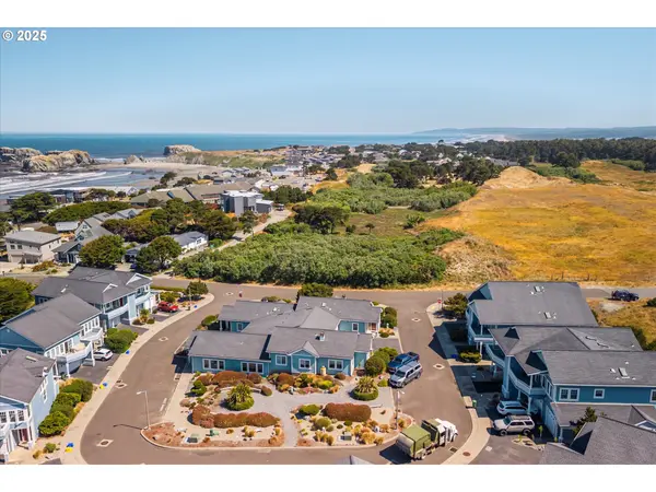 1312 VILLAGE LOOP, Bandon, OR 97411