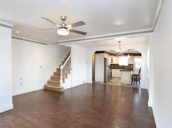 Staten Island, NY 10306,26 Roberts DR