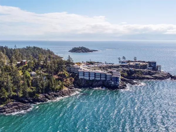 1000 SookePoint Pl #8B, Sooke, BC V9Z 1N8