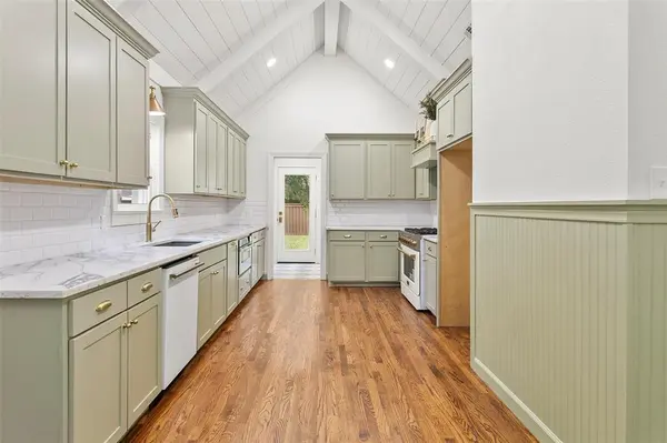 Fort Worth, TX 76110,2301 Stanley Avenue