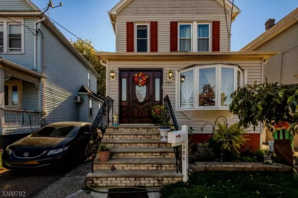 Linden City, NJ 07036,321 W 15th St #1