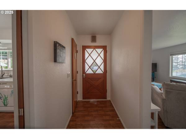 Brookings, OR 97415,16281 CHAPMAN LN