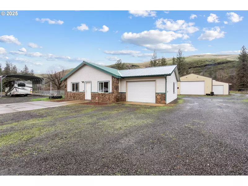 55225 BINGHAM RD, Adams, OR 97810