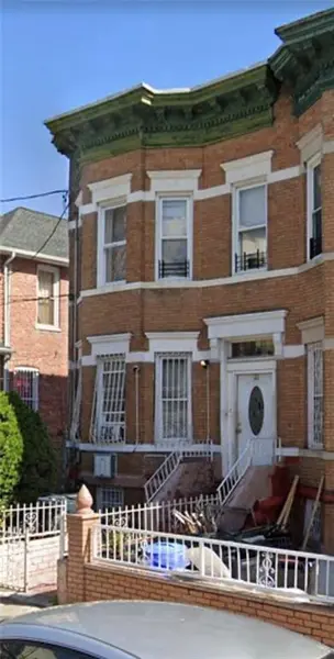 125 East 42nd ST, Brooklyn, NY 11203