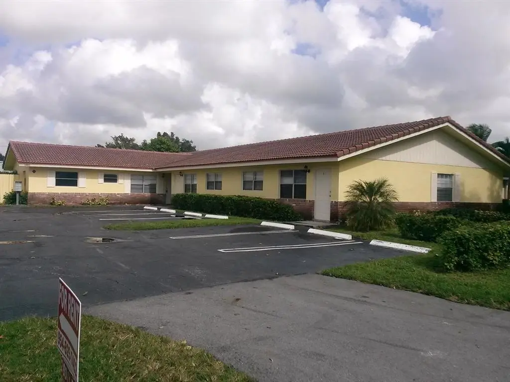 Coral Springs, FL 33065,10551 NW 45th St #2