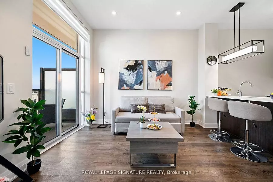 Grimsby, ON L3M 0J1,16 Concord PL #629