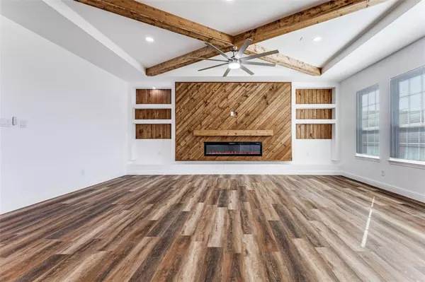 Fort Worth, TX 76105,2612 Burchill Road