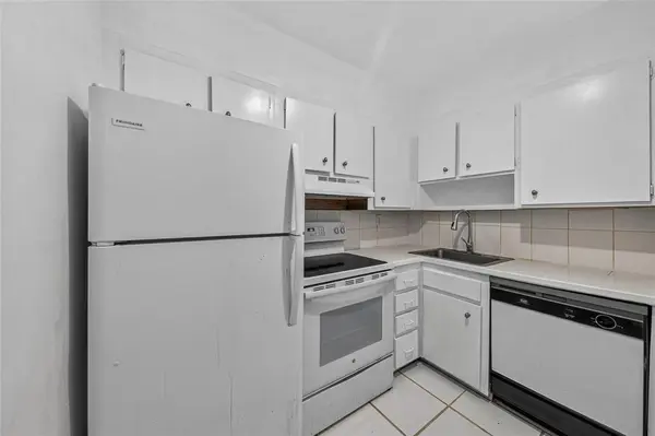 Pompano Beach, FL 33060,199 E Mcnab Rd #107