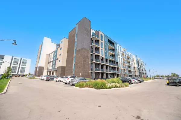 Grimsby, ON L3M 0J1,16 Concord PL #629