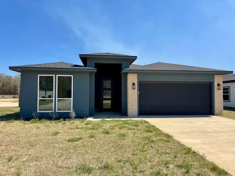 15517 Greenhouse Way, Lindale, TX 75771