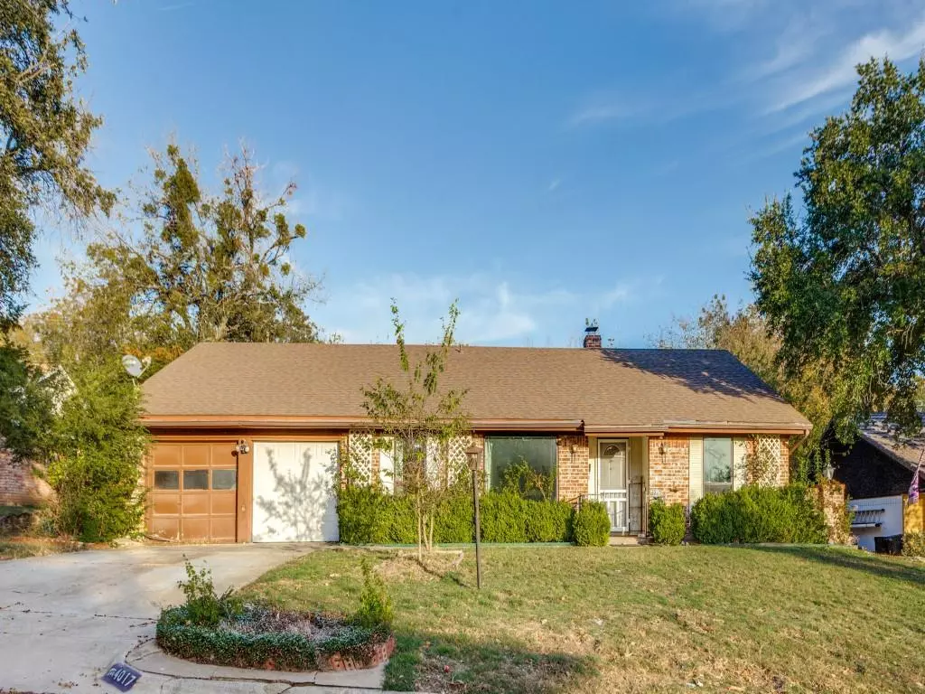 Benbrook, TX 76116,4017 Burkett Drive