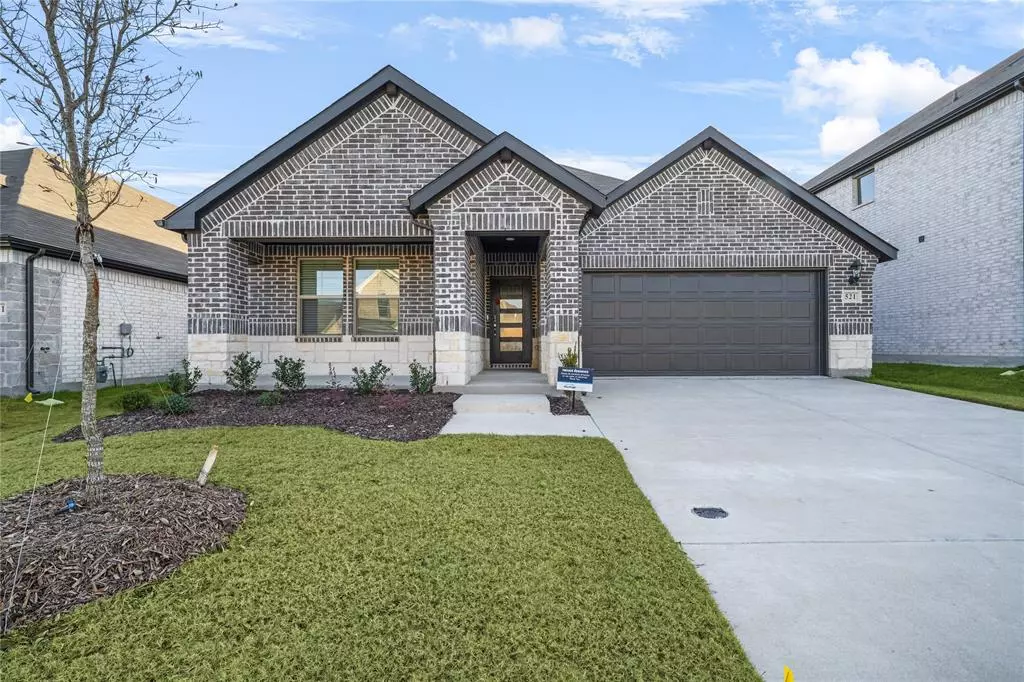 Mckinney, TX 75069,521 Midnight Oak Drive