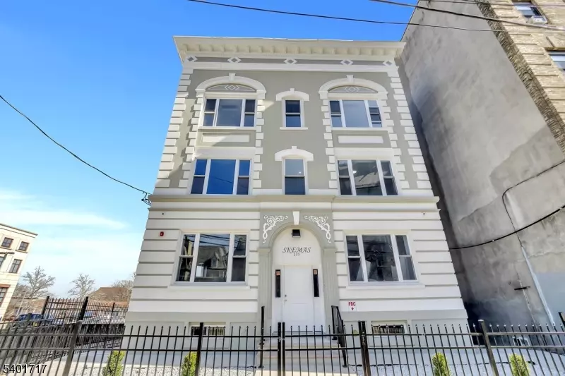 Newark City, NJ 07104,155-157 Clifton Ave