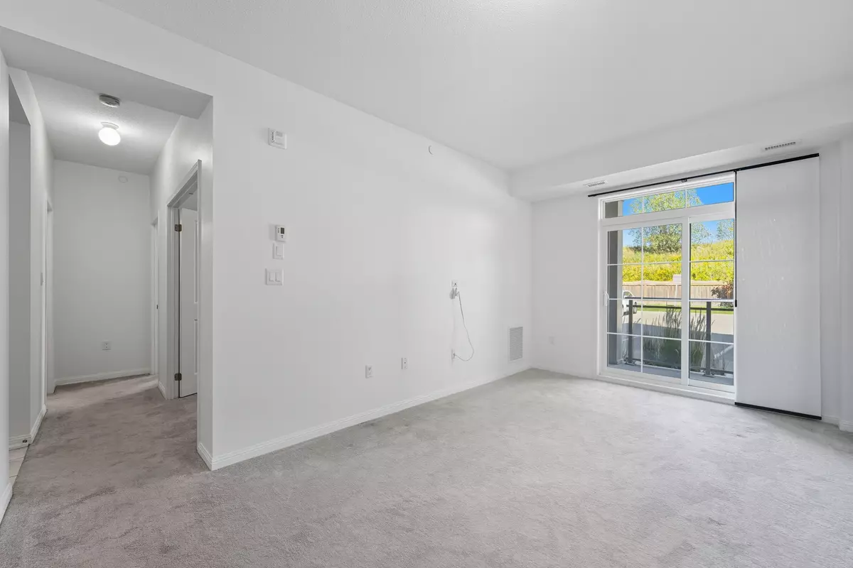 Clarington, ON L1C 0V4,80 Aspen Springs DR #120