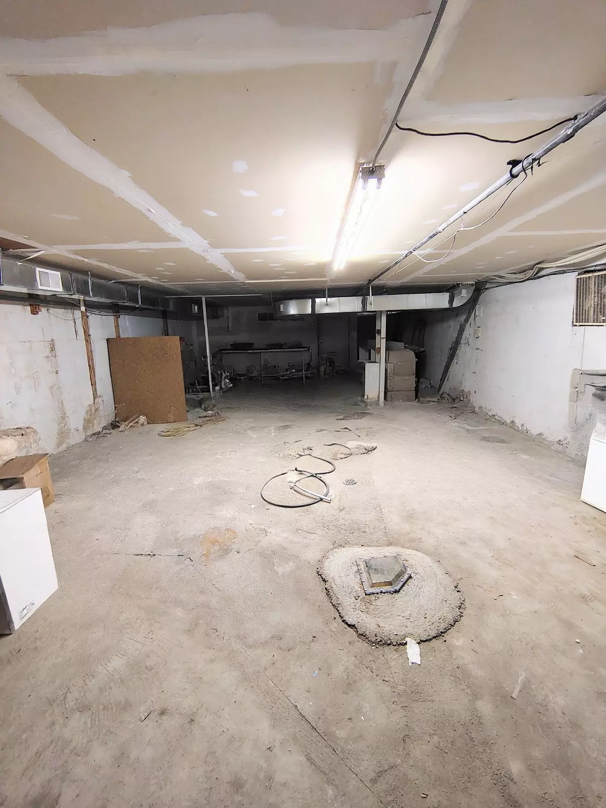 Toronto W02, ON M6H 1N5,1254 Bloor ST W #Basement