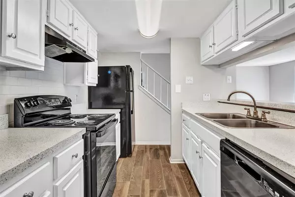 Dallas, TX 75243,11311 Audelia Road #104