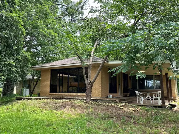 Hosston, LA 71043,6190 Kirby Trail