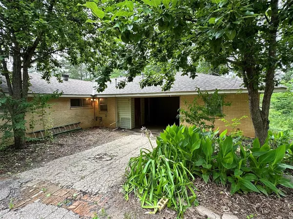 Hosston, LA 71043,6190 Kirby Trail