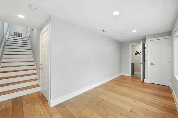 Dallas, TX 75206,2222 Moser Avenue #115