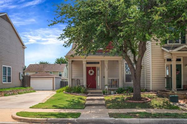 10512 Astor Drive,  Fort Worth,  TX 76244