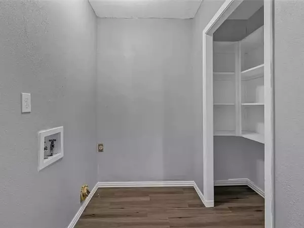 Denison, TX 75021,732 E Morton Street