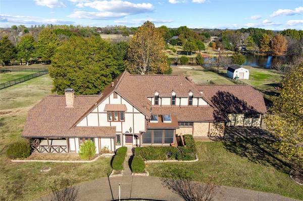 Waxahachie, TX 75165,1205 N Creek Circle