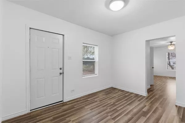 Denison, TX 75020,613 W Murray Street