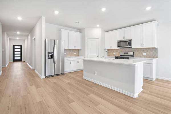 Mckinney, TX 75069,521 Midnight Oak Drive