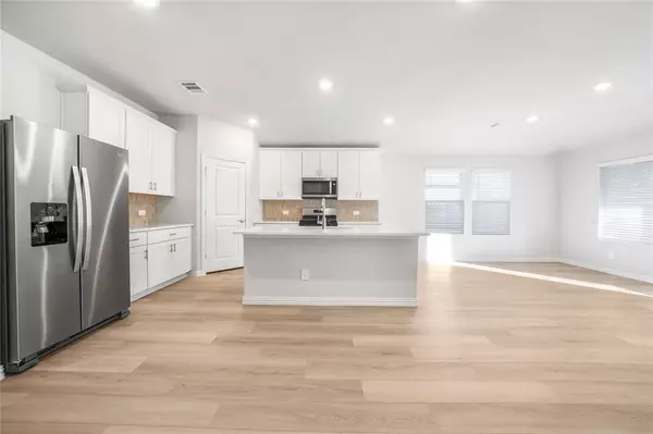 Mckinney, TX 75069,521 Midnight Oak Drive