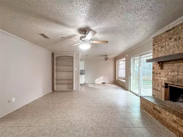 Denton, TX 76209,1112 Autumn Oak Drive