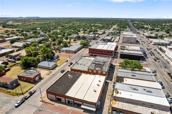 Coleman, TX 76834,115 E Pecan Street