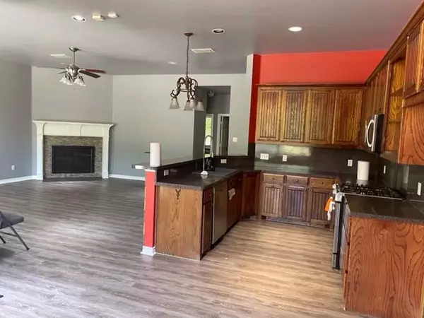 Princeton, TX 75407,1323 E College Street