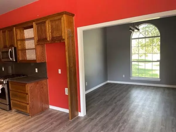 Princeton, TX 75407,1323 E College Street