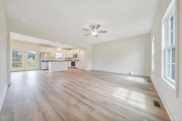 Goode, VA 24556,23 Lochwood Hill DR