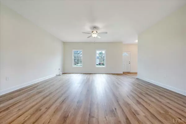 Goode, VA 24556,23 Lochwood Hill DR