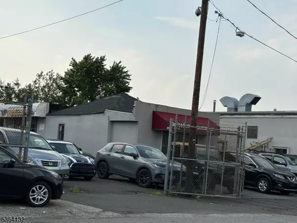 Paterson City, NJ 07513,862-868 E 26Th St