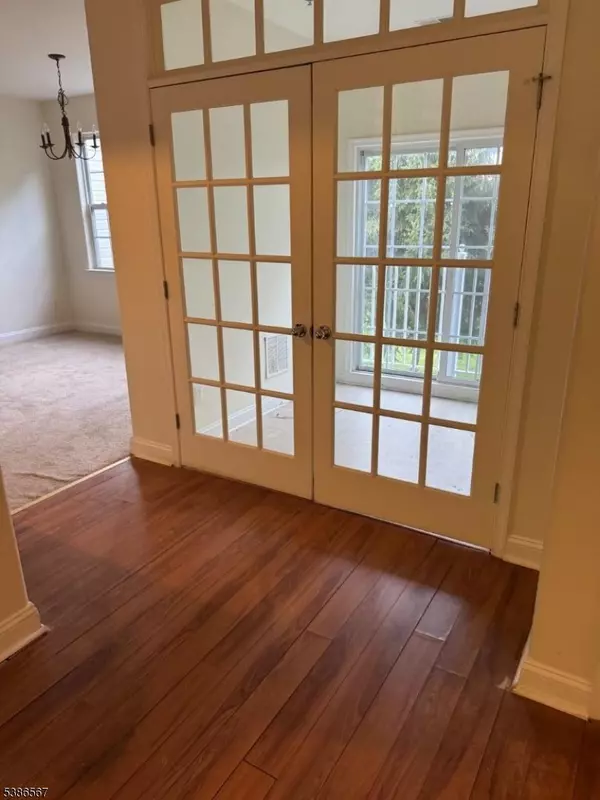 Lopatcong Twp., NJ 08865,138 Limerick Ln #138