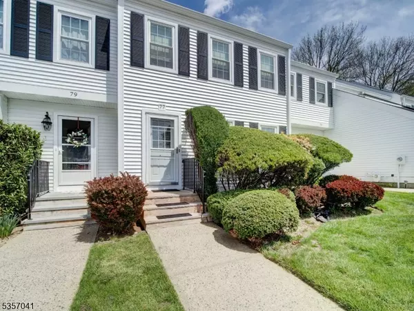 77 Hampshire Dr, Mendham Boro, NJ 07945