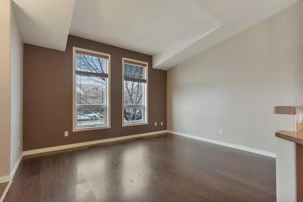 Lethbridge, AB T1H 5W4,203 Haru Moriyama PL N