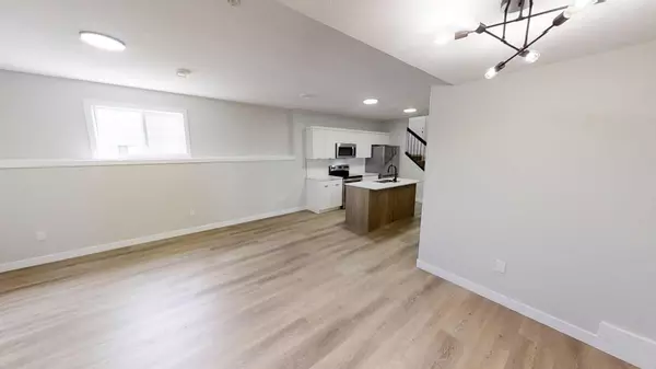 Grande Prairie, AB T8V6J5,10406 129 AVE #A