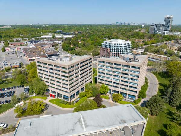 895 Don Mills (Tower 2) RD #204, Toronto C13, ON M3C 1W3