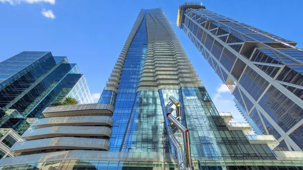 1 Bloor ST E #1701, Toronto C08, ON M4W 0A8