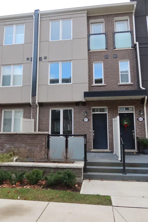 45 Heron Park PL #5, Toronto E10, ON M1E 0B8