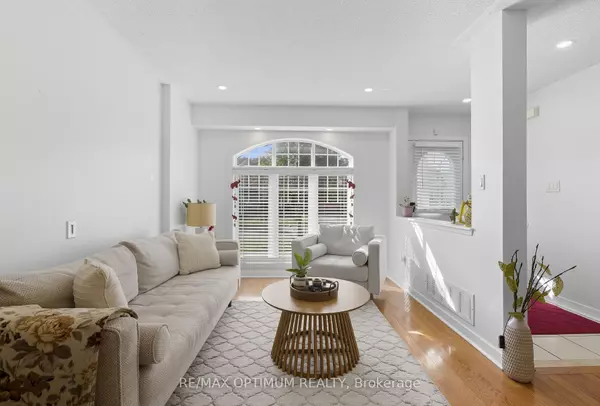 Whitby, ON L1R 3E3,12 Robert Attersley DR E