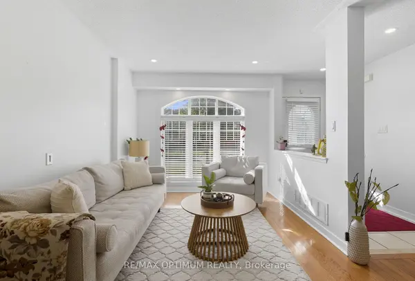 Whitby, ON L1R 3E3,12 Robert Attersley DR E