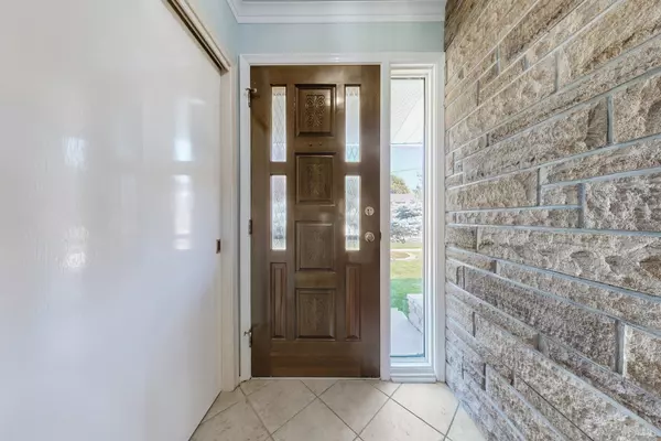 Toronto E09, ON M1G 2X8,14 Dalehurst AVE