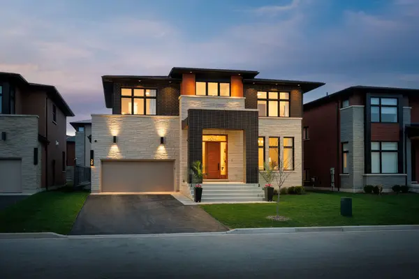 29 Limerick ST,  Richmond Hill,  ON L4E 3W9