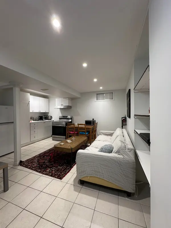 Aurora, ON L4G 5W5,82 Valhalla CT