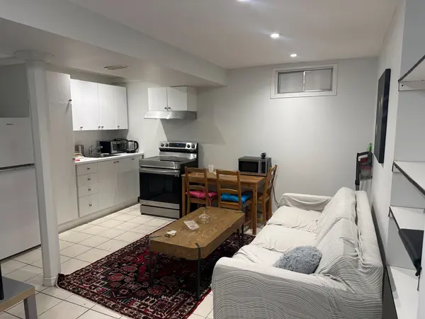 Aurora, ON L4G 5W5,82 Valhalla CT