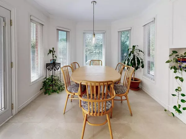 Vaughan, ON L4J 6N9,48 Millcroft WAY